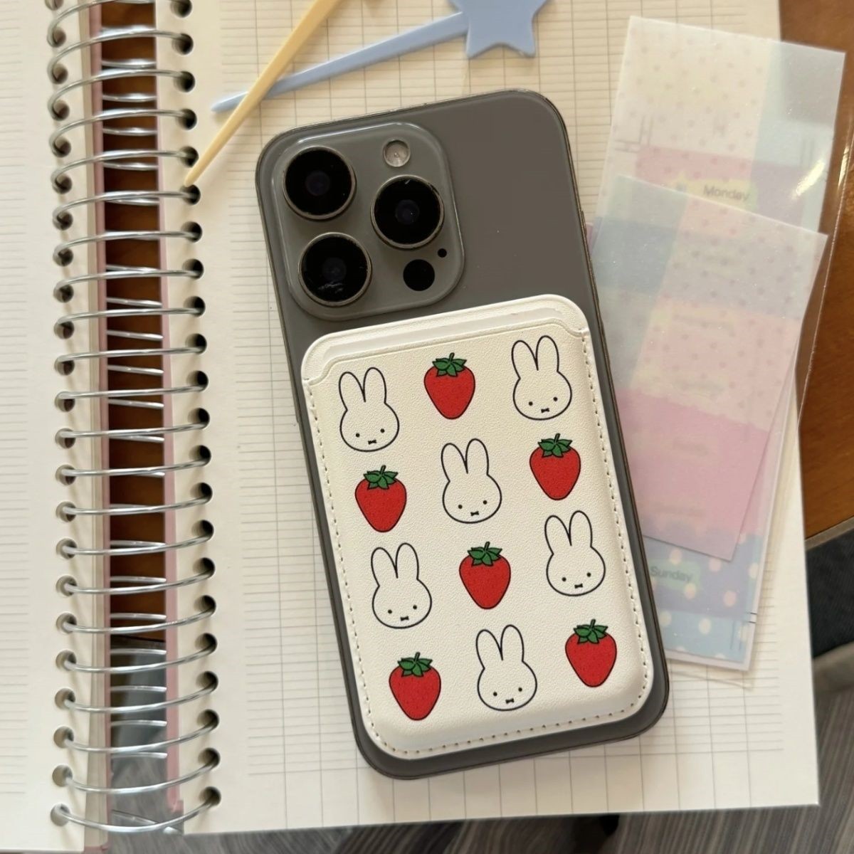 Kawaii Miffy Rabbit Magnetic C - Strawberry Huller reseña y precio
